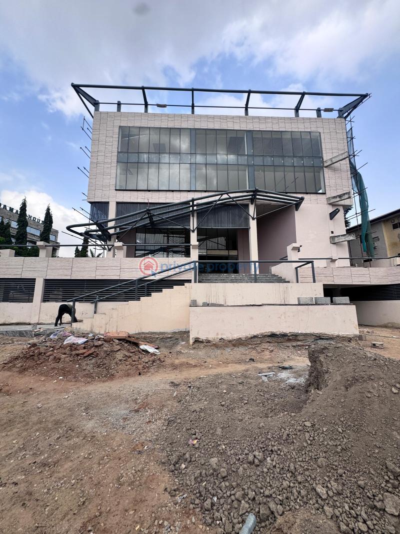 Mall/Complex/Plaza For Sale Wuse II Abuja Phase 1  - 0