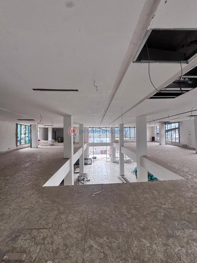 Mall/Complex/Plaza For Sale Wuse II Abuja Phase 1  - 12