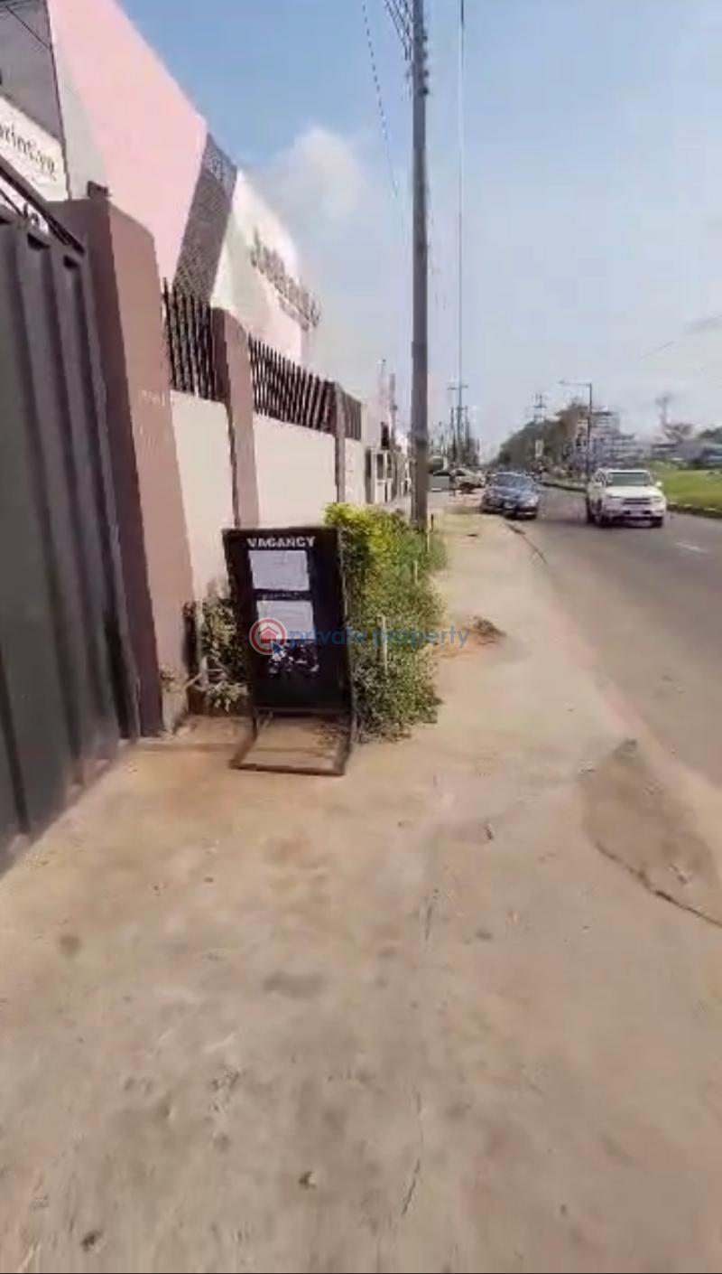 Office For Sale Palmgrove Ikorodu Road Shomolu Lagos - 1