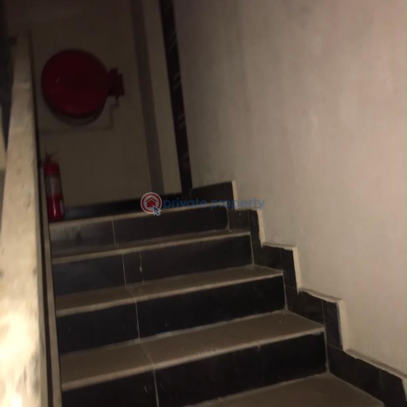 Office For Sale Alagomeji Yaba Lagos - 8