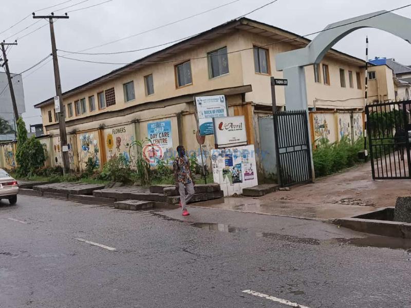 Mall/Complex/Plaza For Sale Iju-Ishaga Agege Lagos - 0