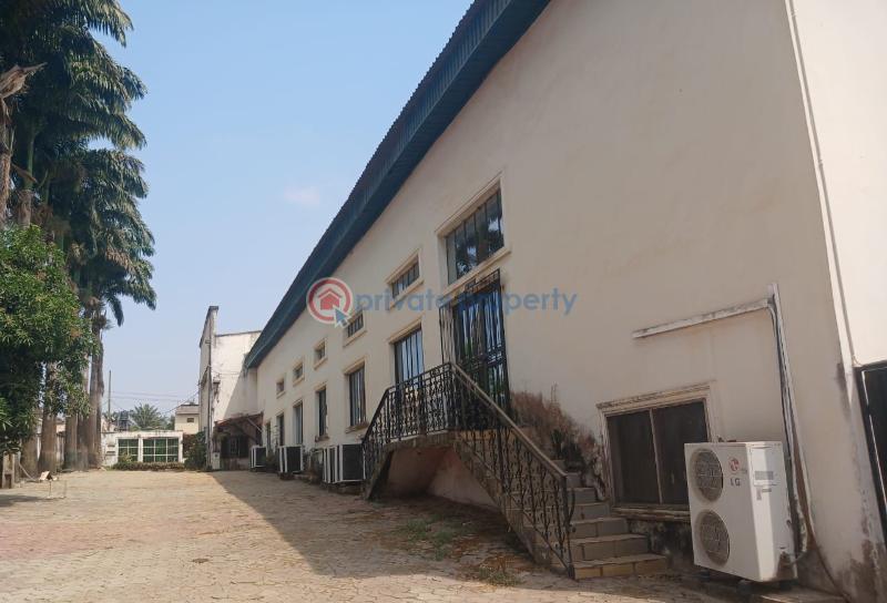 Commercial Property For Sale Aleshinloye Rd, Jericho Ibadan Oyo - 3