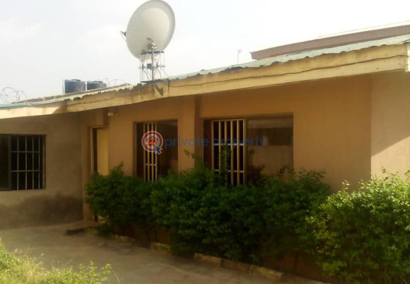 Commercial Property For Sale Samonda Road Samonda Ibadan Oyo - 2