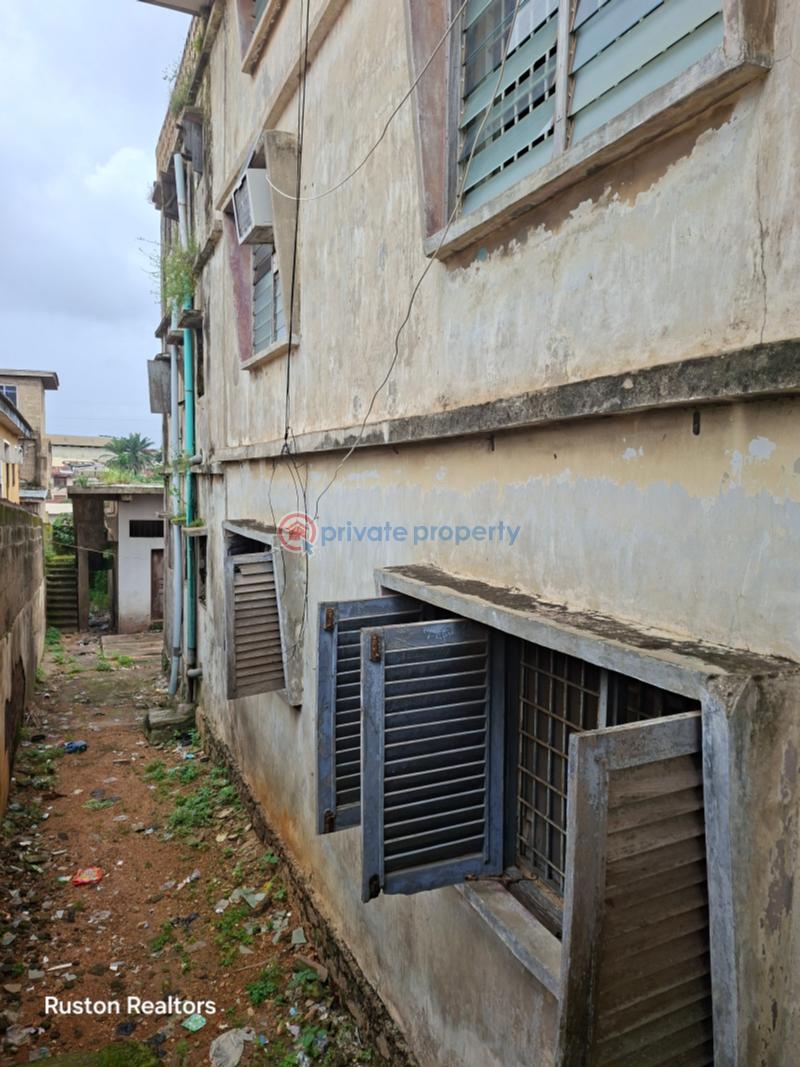 Mall/Complex/Plaza For Sale 110 / Ringroad Roundabout Ring Road Ibadan Oyo - 6