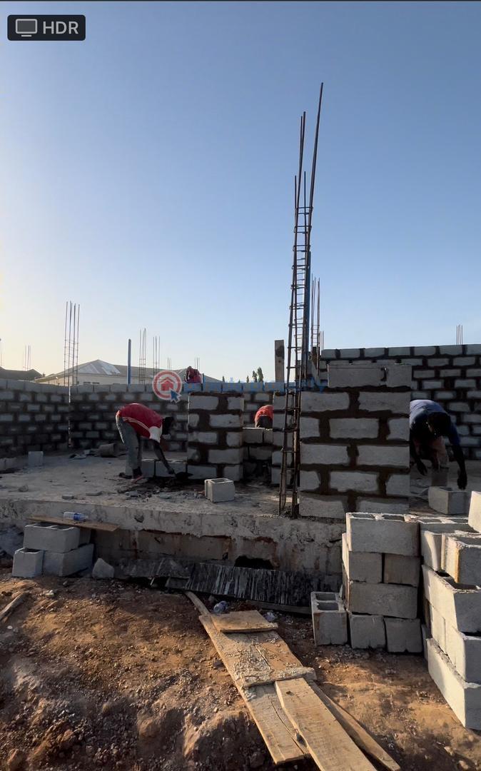 Mall/Complex/Plaza For Sale Apo Resettlement Apo Abuja Phase 2  - 5