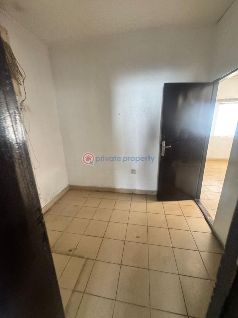 Commercial Property For Rent Victoria Island Lagos - 12