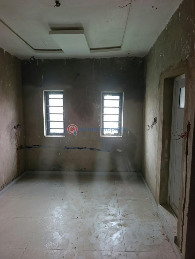8 bedroom Commercial Property For Sale Inaolaji Oluyole Estate Ibadan Oyo - 2