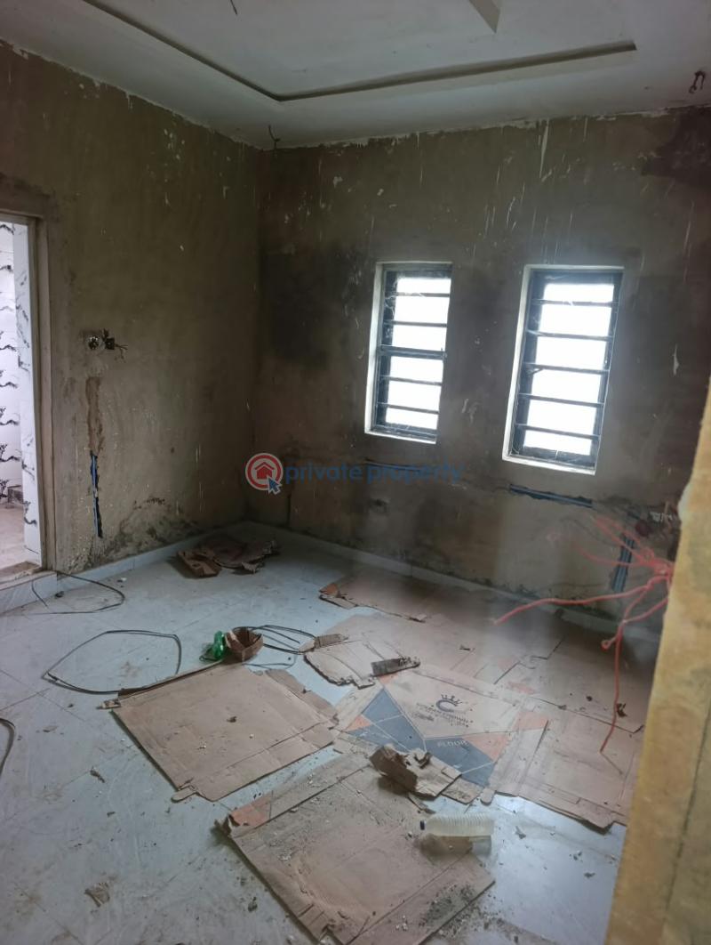 8 bedroom Commercial Property For Sale Inaolaji Oluyole Estate Ibadan Oyo - 4