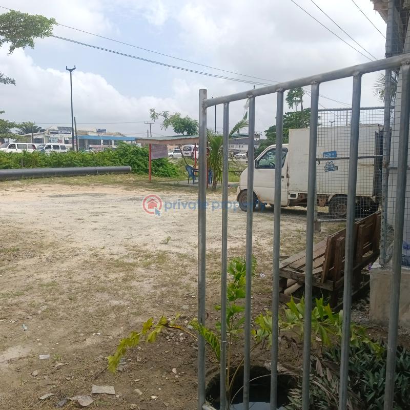 Commercial shop for rent facing express at new road, awoyaya - 9 Office For Rent New Road Awoyaya Awoyaya Ajah Lagos - 9
