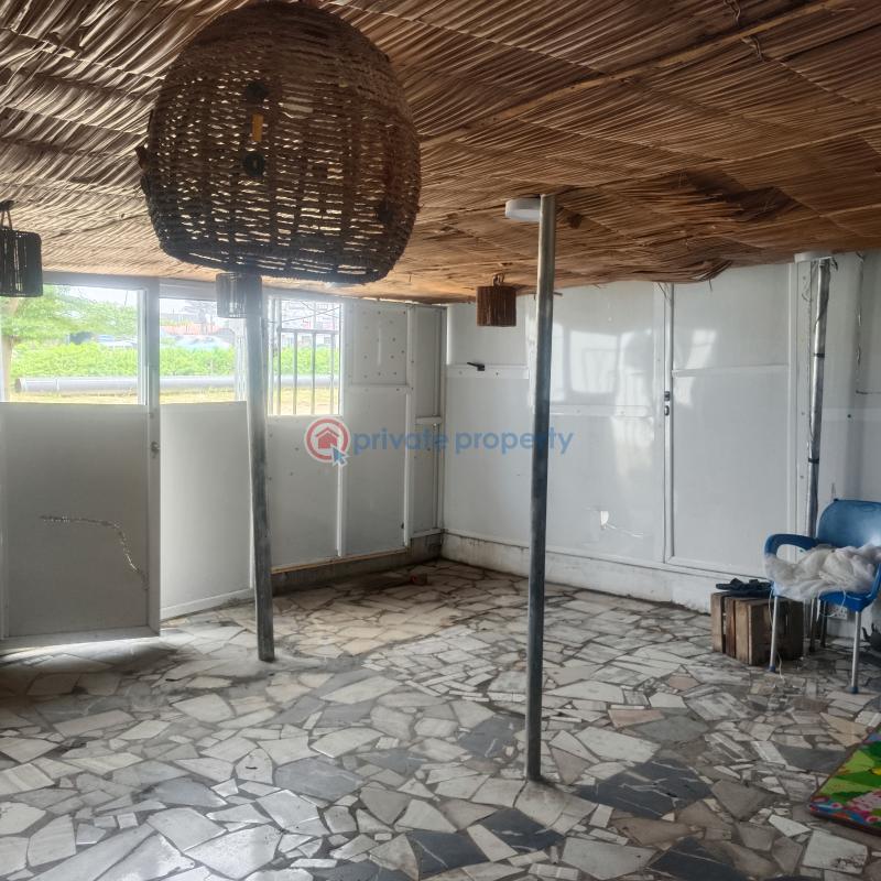 Commercial shop for rent facing express at new road, awoyaya - 7 Office For Rent New Road Awoyaya Awoyaya Ajah Lagos - 7