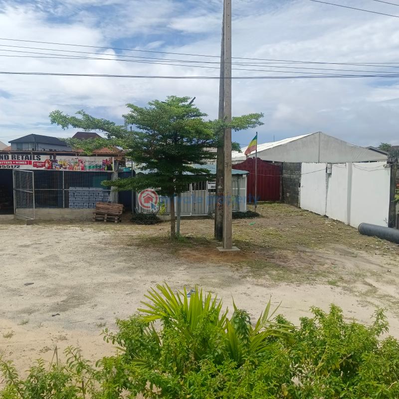 Commercial shop for rent facing express at new road, awoyaya - 3 Office For Rent New Road Awoyaya Awoyaya Ajah Lagos - 3