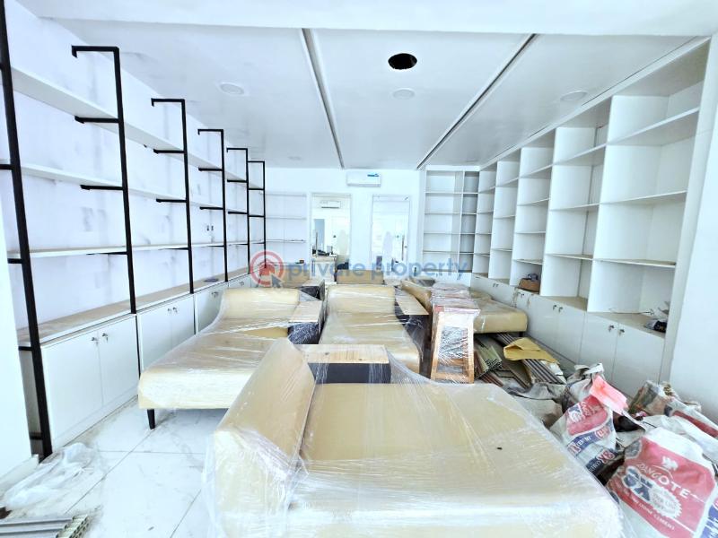 2 bedroom Shop For Rent Lekki Phase 1 Lagos - 1
