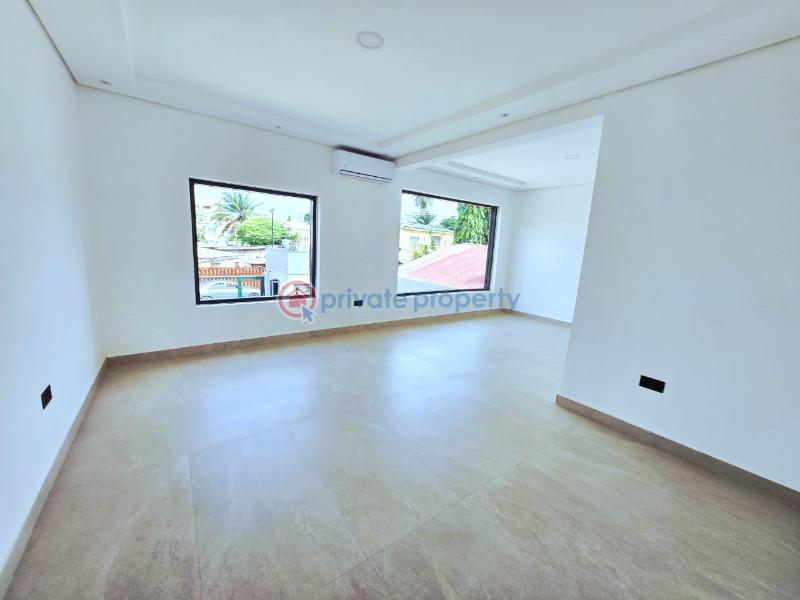 1 bedroom Shop For Rent Falomo  Ikoyi Lagos - 4