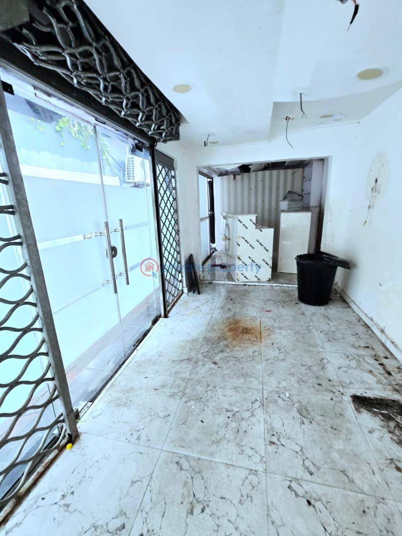 1 bedroom Shop For Rent Lekki Phase 1 Lagos - 2