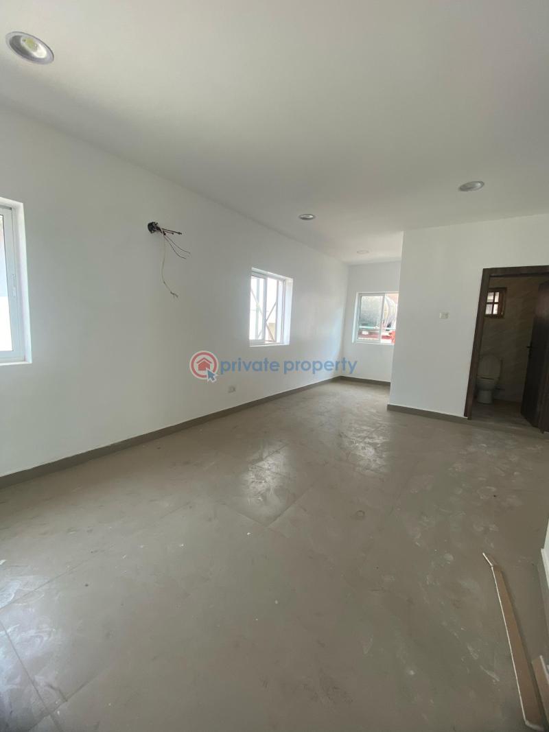 Commercial shop space in a serene environment - 2 Shop For Rent Lekki Phase 1 Lagos - 2
