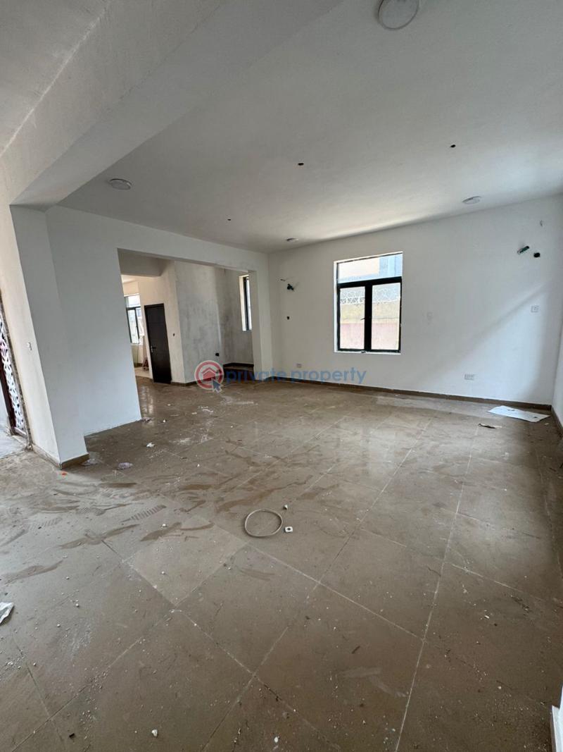 Commercial shop space in a strategic location - 8 Shop For Rent Lekki Phase 1 Lagos - 8