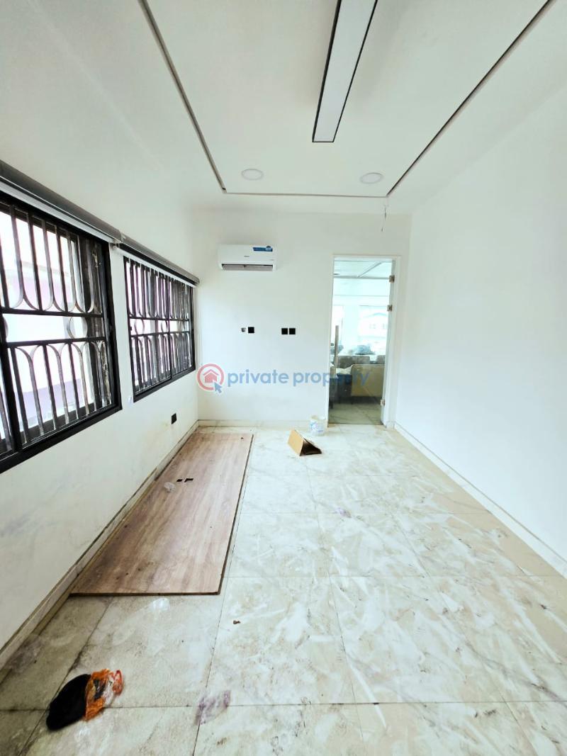 2 bedroom Shop For Rent Lekki Phase 1 Lagos - 5