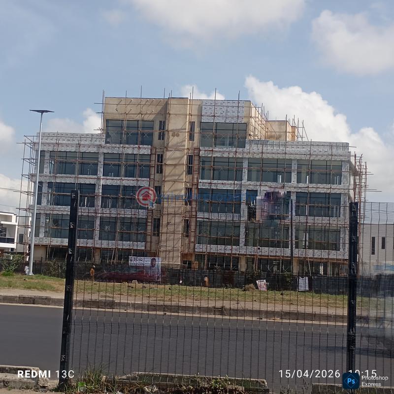 Commercial Property For Rent Eleganza /chevron Along Lekki Expressway Lagos - 0
