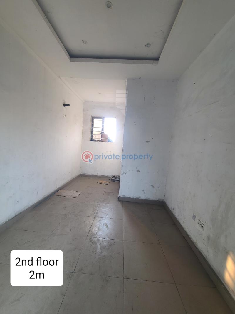 Mall/Complex/Plaza For Rent Igbo Efon Lekki Lagos - 11