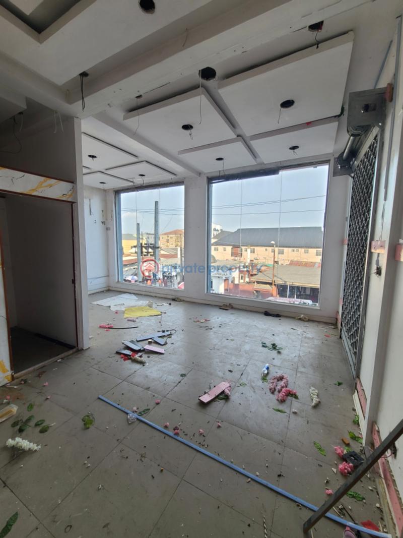 Mall/Complex/Plaza For Rent Igbo Efon Lekki Lagos - 7