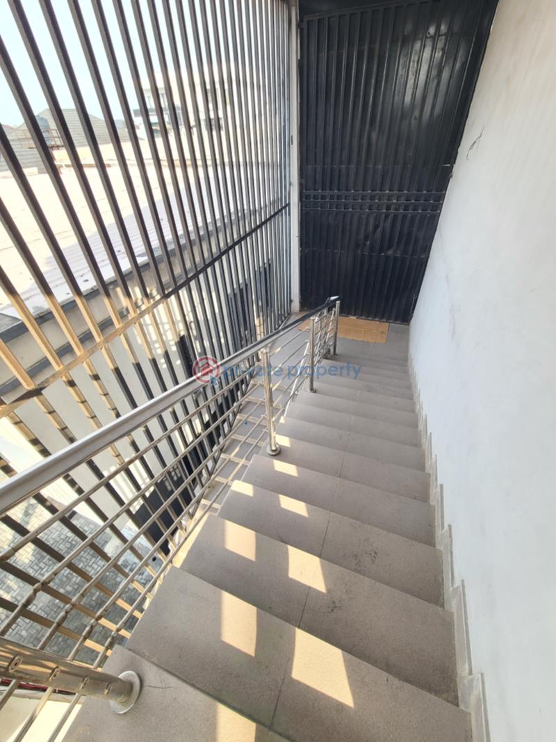 Mall/Complex/Plaza For Rent Igbo Efon Lekki Lagos - 7