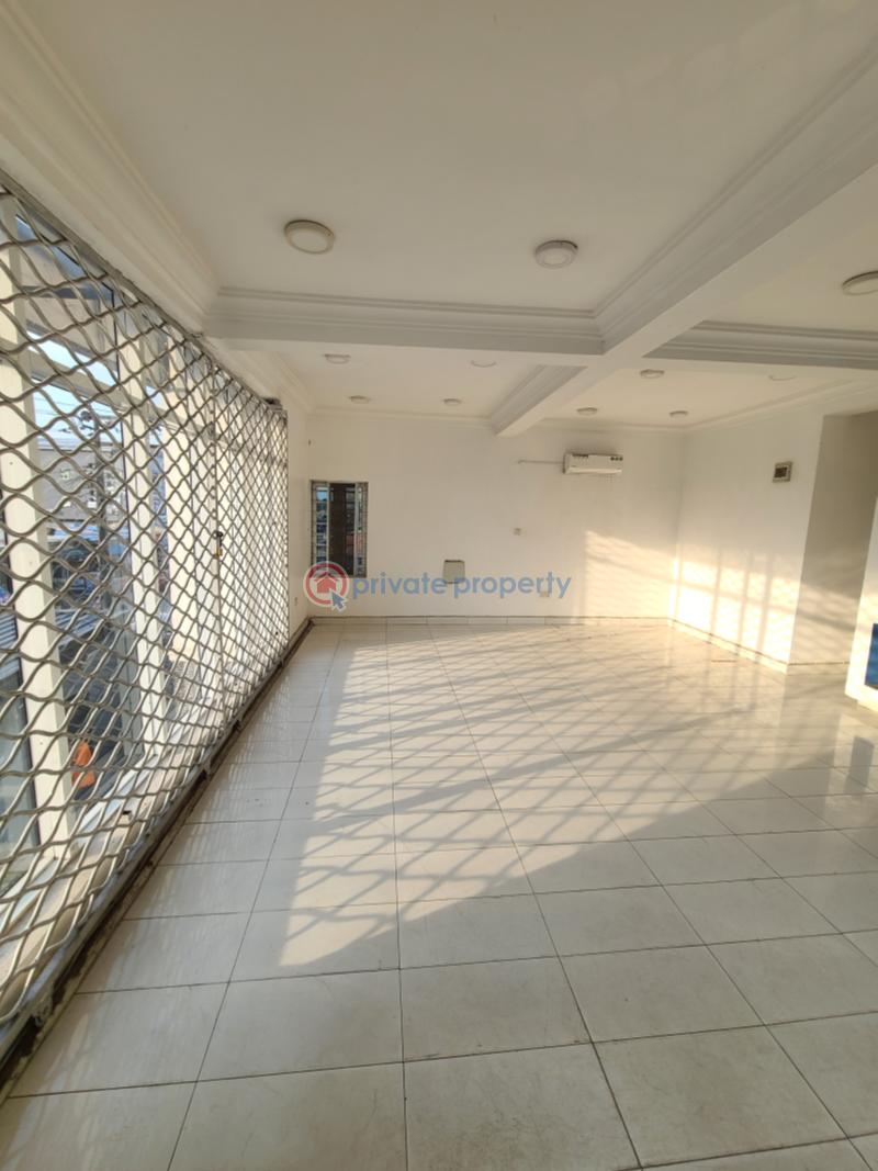 Mall/Complex/Plaza For Rent Agungi Lekki Lagos - 10