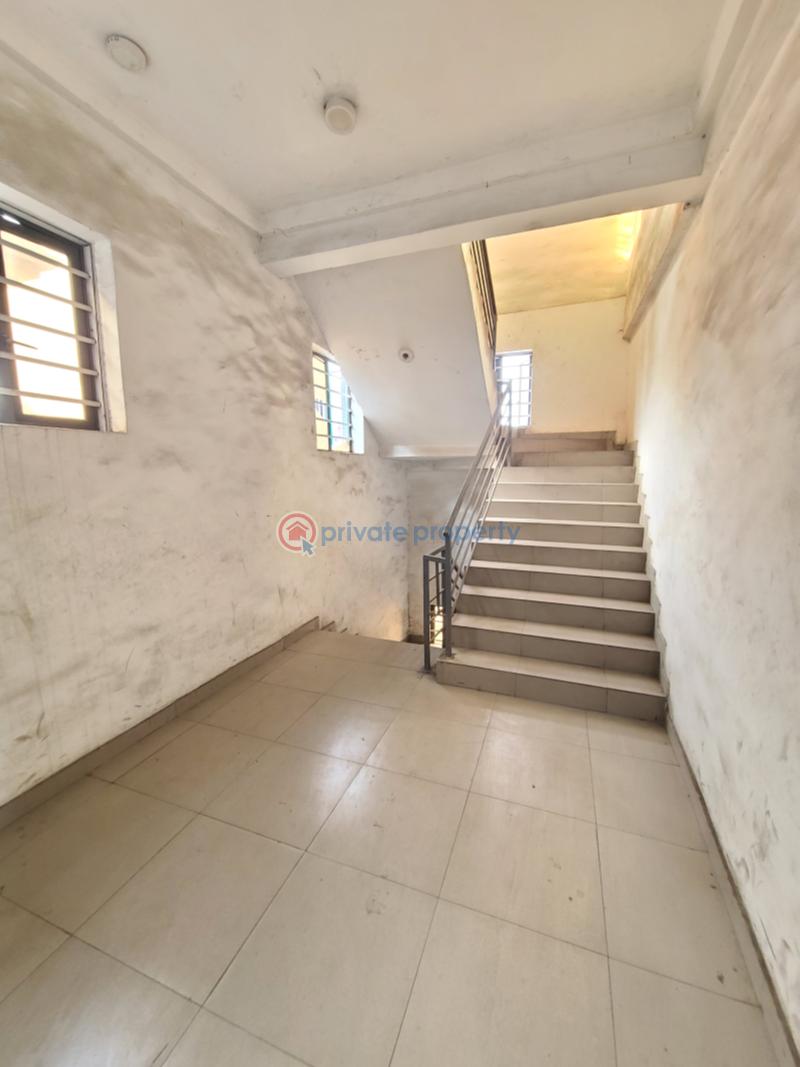 Mall/Complex/Plaza For Rent Igbo Efon Lekki Lagos - 14