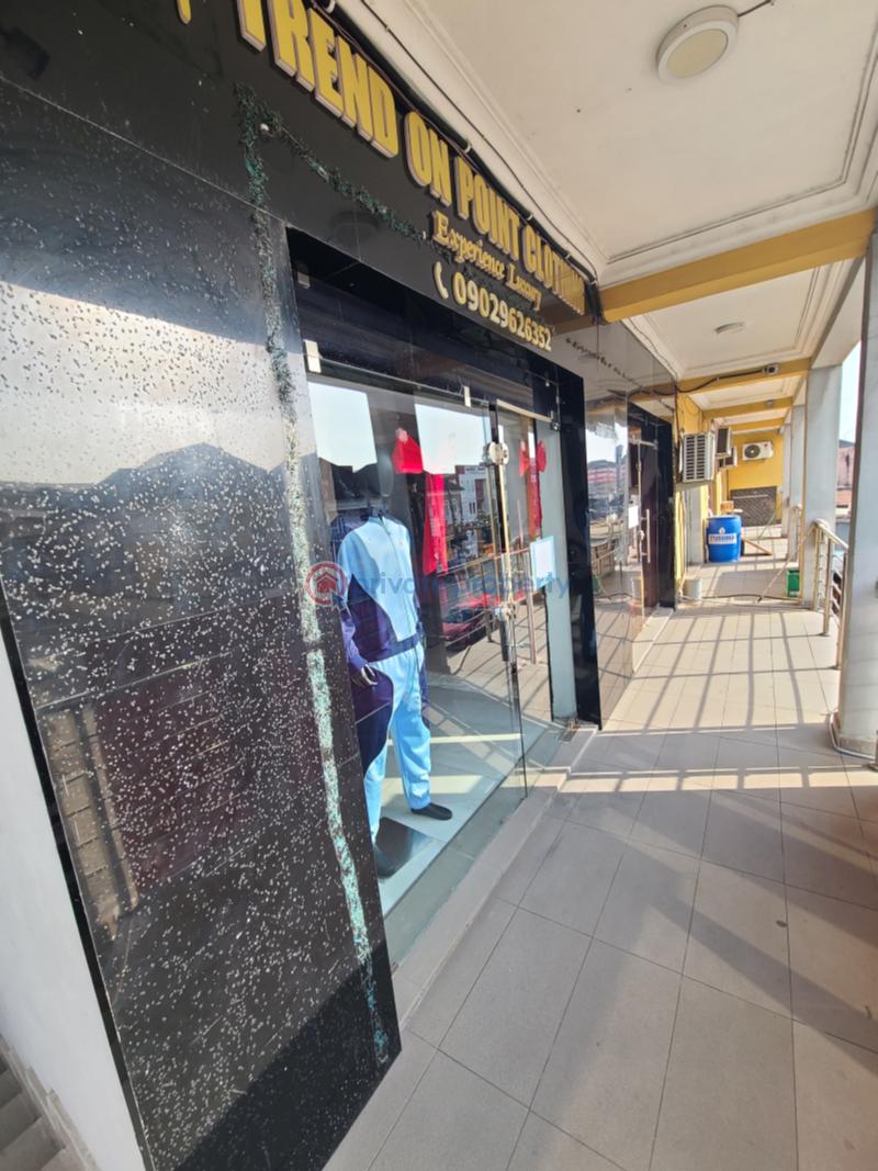 Mall/Complex/Plaza For Rent Igbo Efon Lekki Lagos - 6