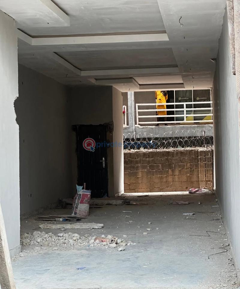 1 bedroom Mall/Complex/Plaza For Rent Jabi Abuja Phase 2  - 1
