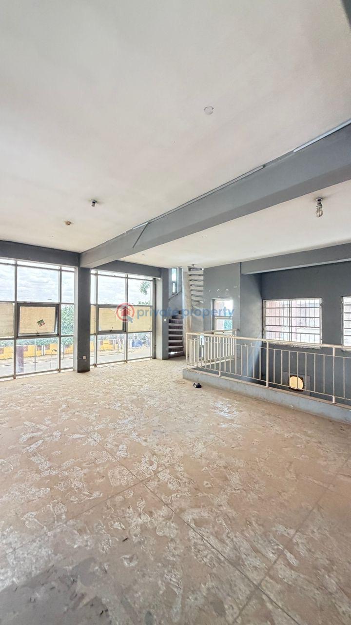 Mall/Complex/Plaza For Rent Garki Abuja Phase 1  - 0
