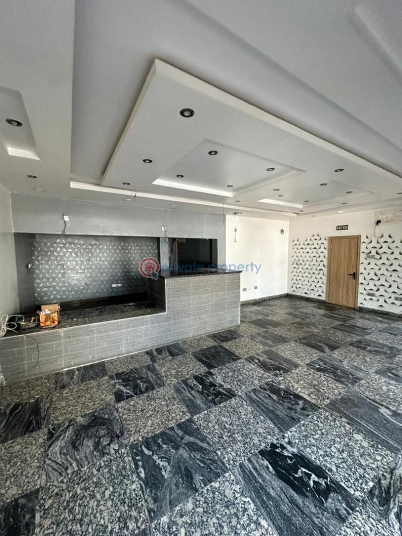 Commercial Property For Rent Victoria Island Lagos - 14