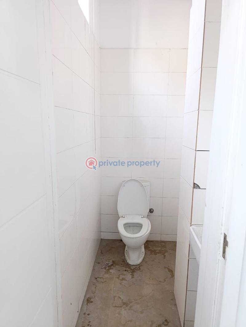 Commercial space - 3 1 bedroom Shop For Rent Victoria Island Lagos - 3
