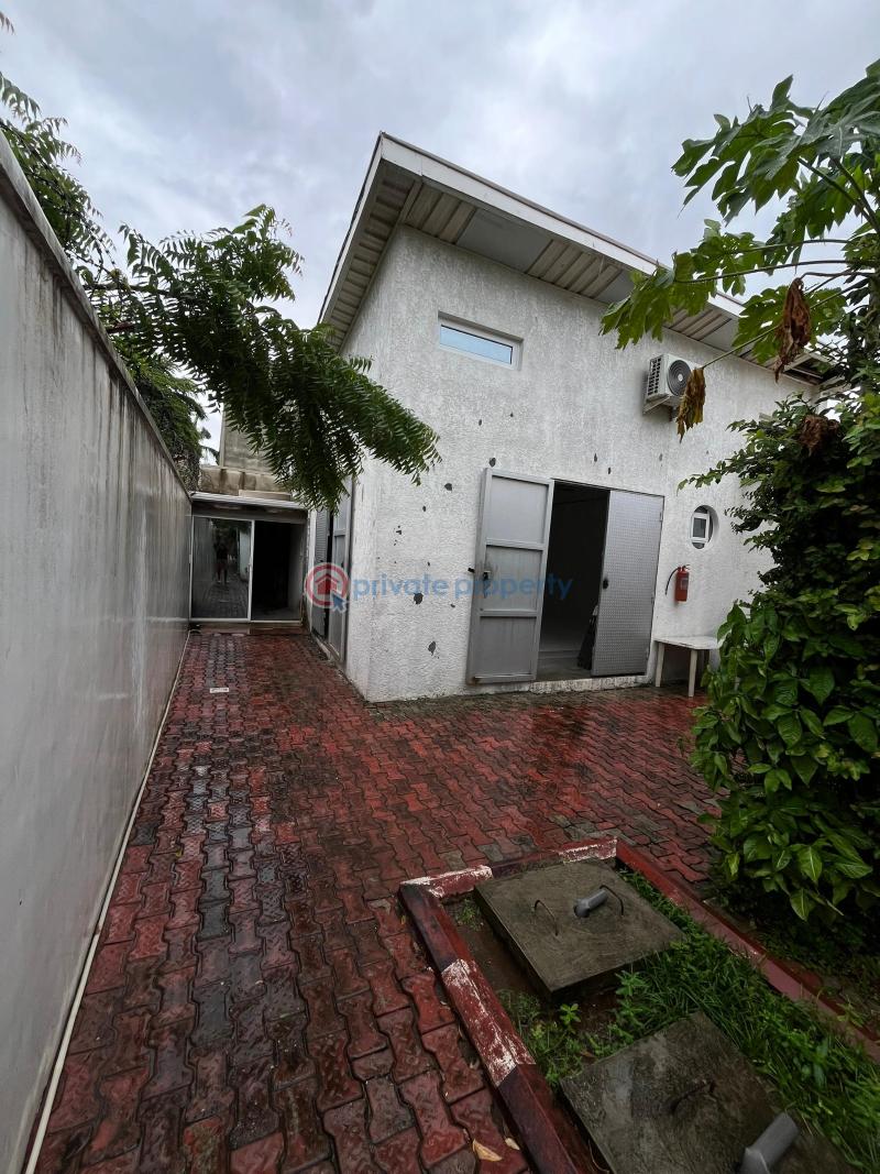 Commercial Property For Rent Victoria Island Lagos - 3