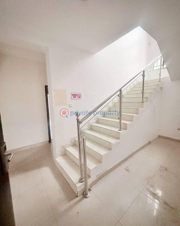Commercial spacious 8-room detached house - 8 8 bedroom Office For Rent Victoria Island Lagos - 8