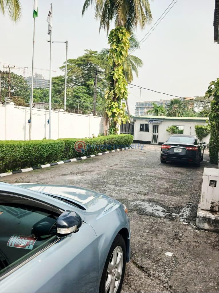 10 bedroom Office For Sale Victoria Island Lagos - 6