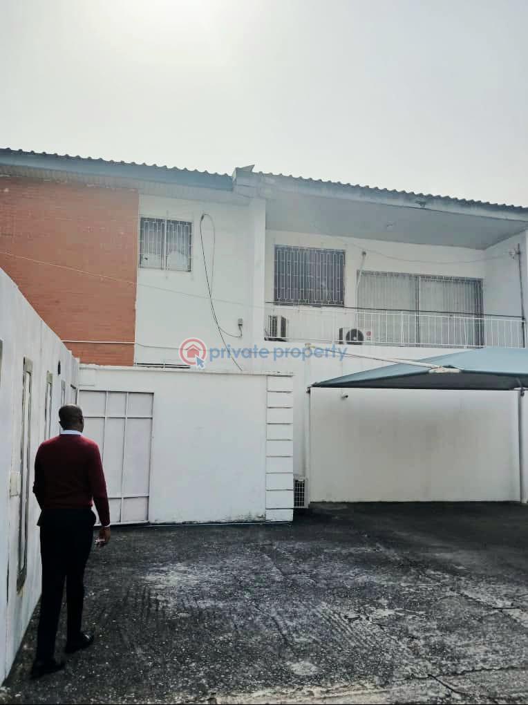 10 bedroom Office For Sale Victoria Island Lagos - 4