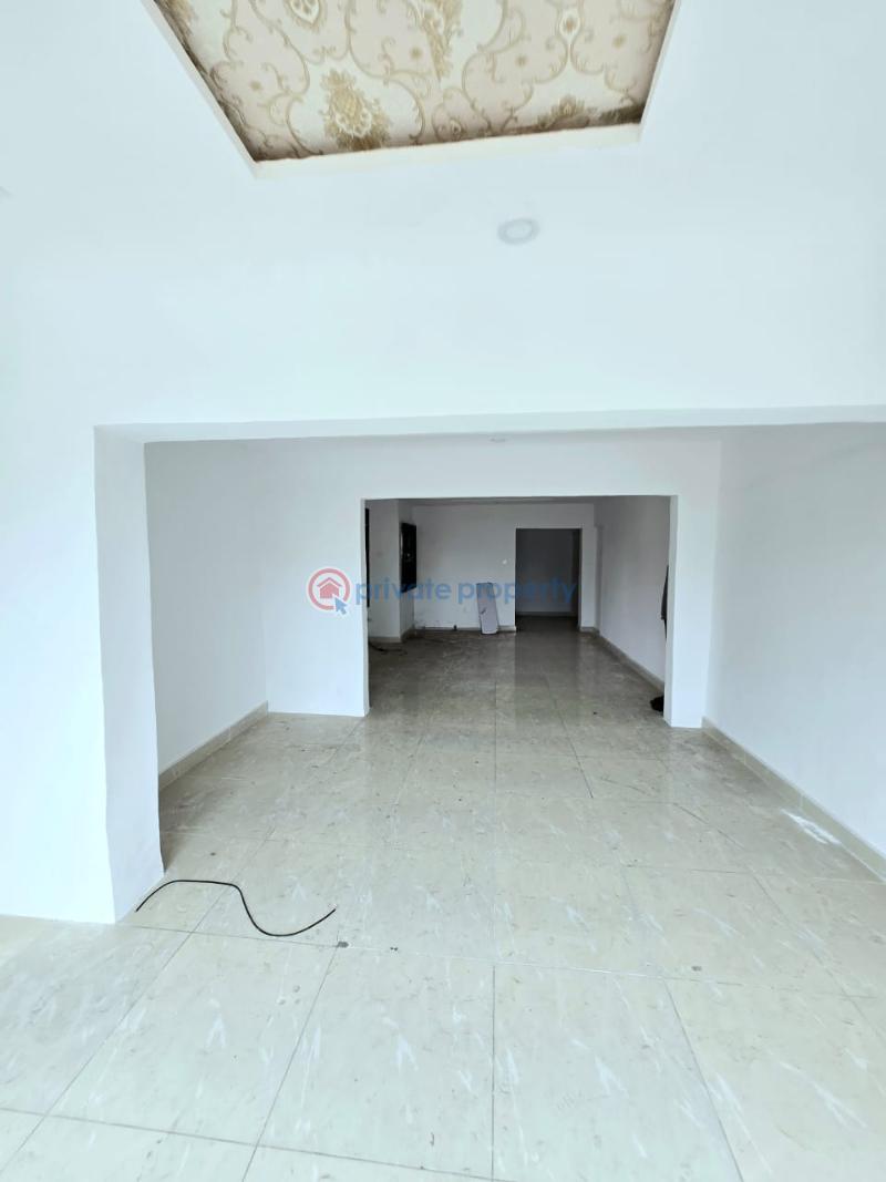 Commercial upstairs shop space - 1 1 bedroom Shop For Rent Lekki Phase 1 Lagos - 1
