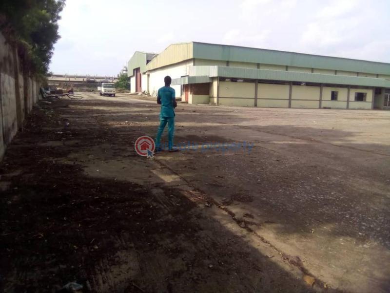 10 bedroom Warehouse For Sale Oluyole Estate Ibadan Oyo - 1