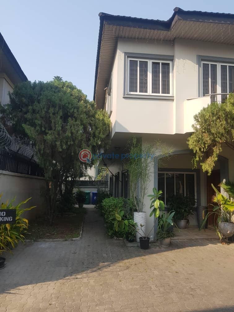 Commercial/residential property in lekki phase 1 - 8 Commercial Property For Rent Lekki Phase 1 Lagos - 8