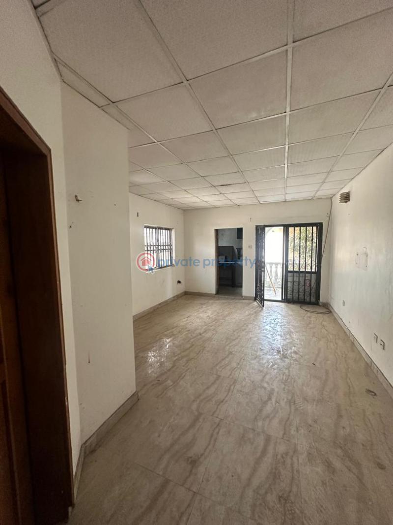 Commercial/residential property in lekki phase 1 - 5 Commercial Property For Rent Lekki Phase 1 Lagos - 5