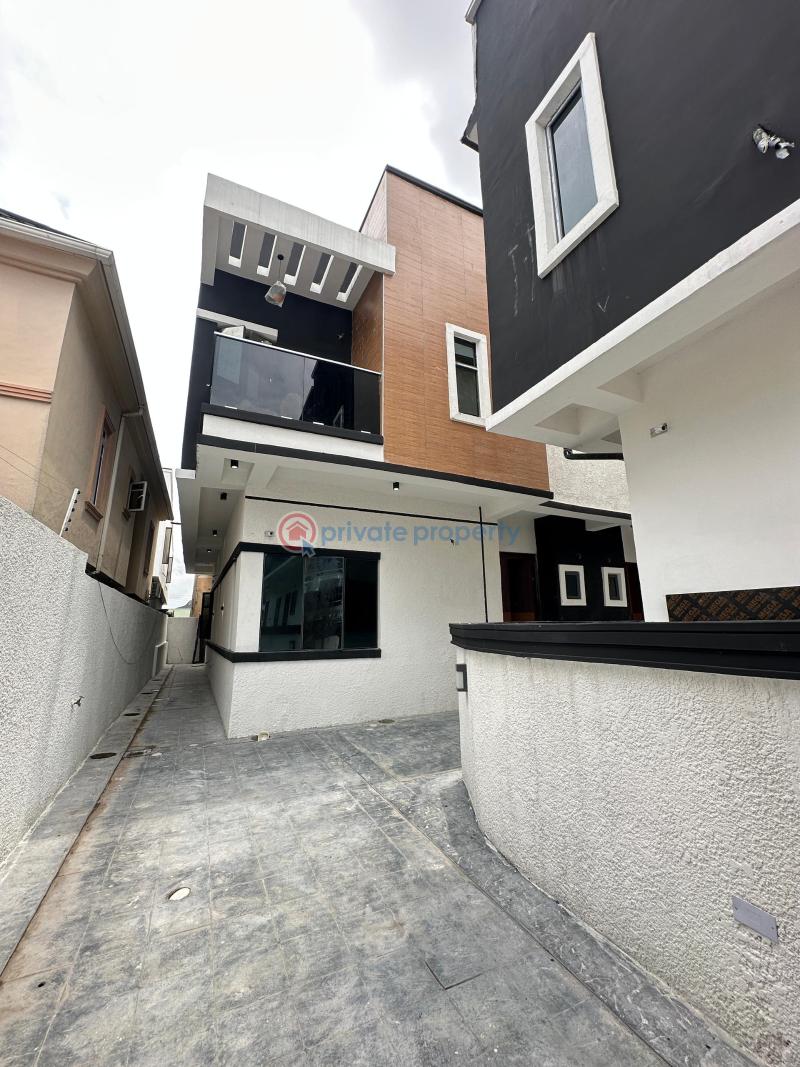 Comtempory spacious 4 bedroom semi detached duplex with bq - 1 4 bedroom Semi detached Duplex For Sale Chevron Drive Lekki Lagos - 1