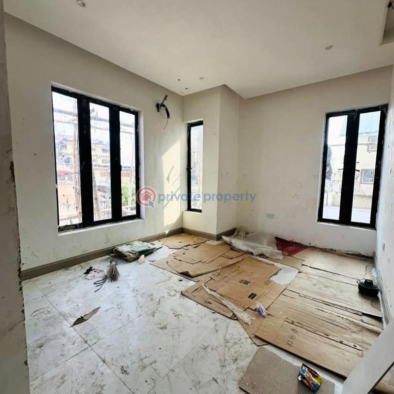 3 bedroom Flat & Apartment For Sale Allen Ikeja Lagos - 3
