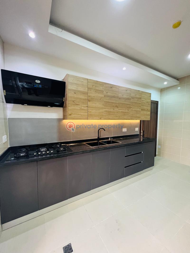 Contemporary 2 bedroom apartments with elevator, gym, swimming pool & lots more - 9 2 bedroom Block Of Flats For Sale Victoria Island Lagos - 9