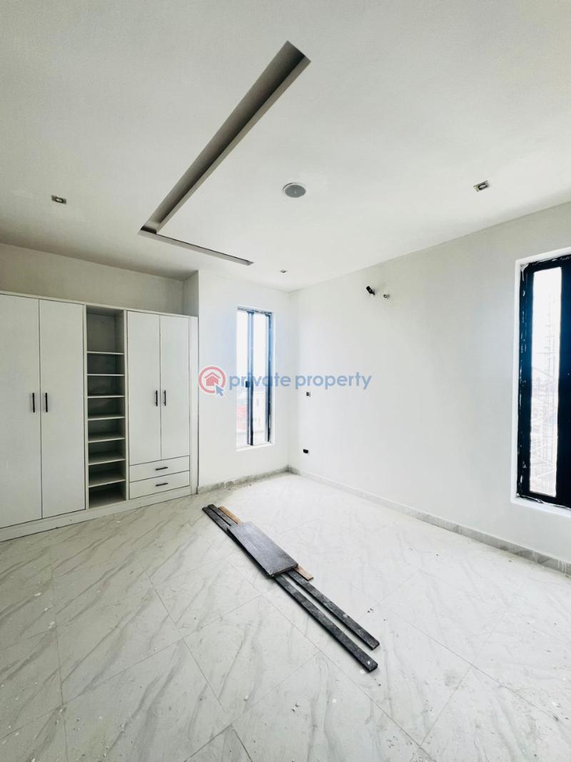 2 bedroom Flat & Apartment For Sale Ologolo Lekki Lagos - 1