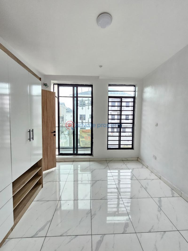 2 bedroom Block Of Flats For Sale Ilasan Lekki Lagos - 3