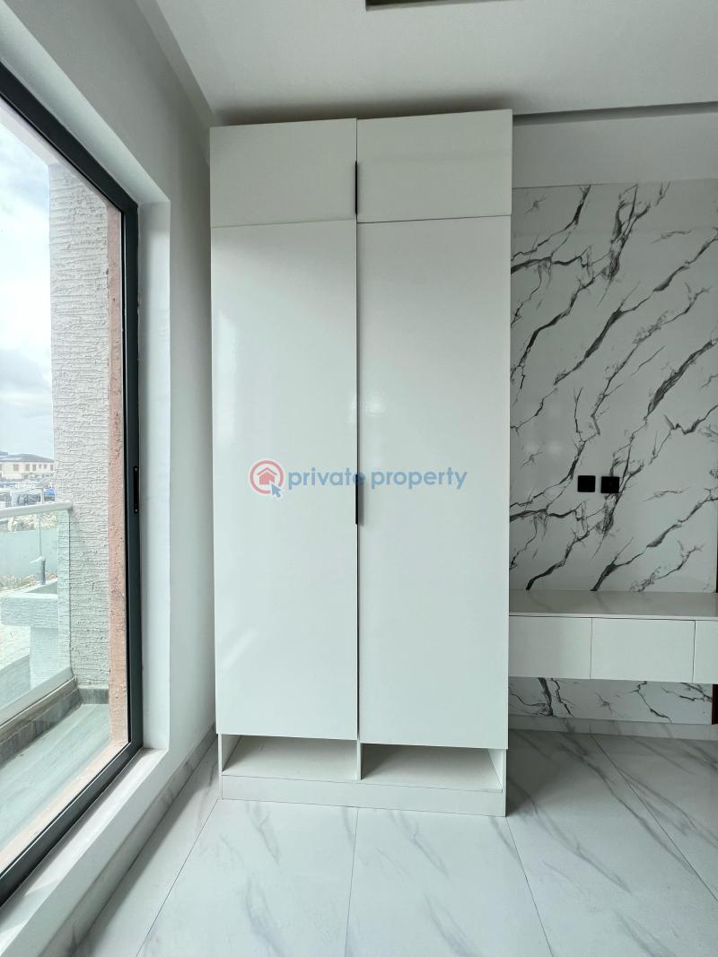 Contemporary 2 bedroom apartment with swimming pool, gym and elevator - 6 2 bedroom Flat & Apartment For Sale Ikate Lekki Lagos - 6