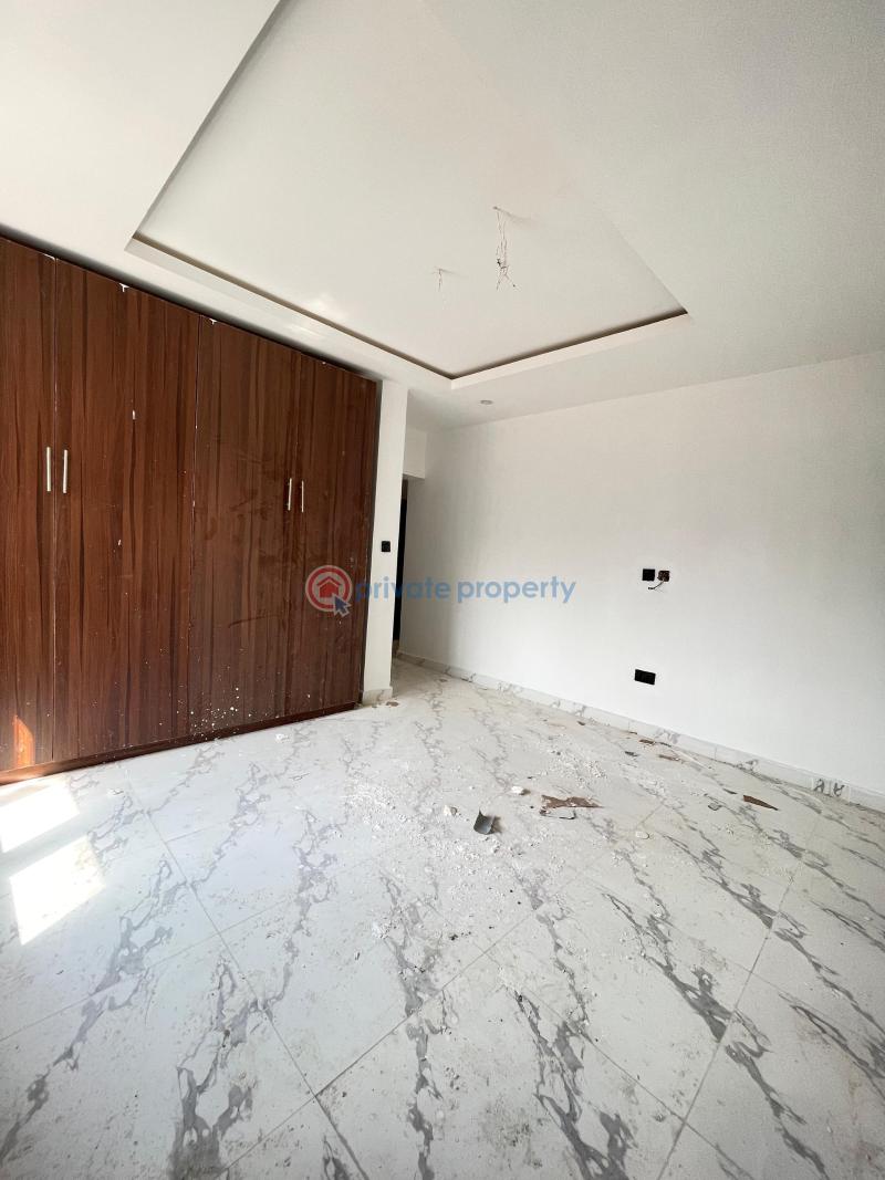 3 bedroom Block Of Flats For Sale Yaba Lagos - 13