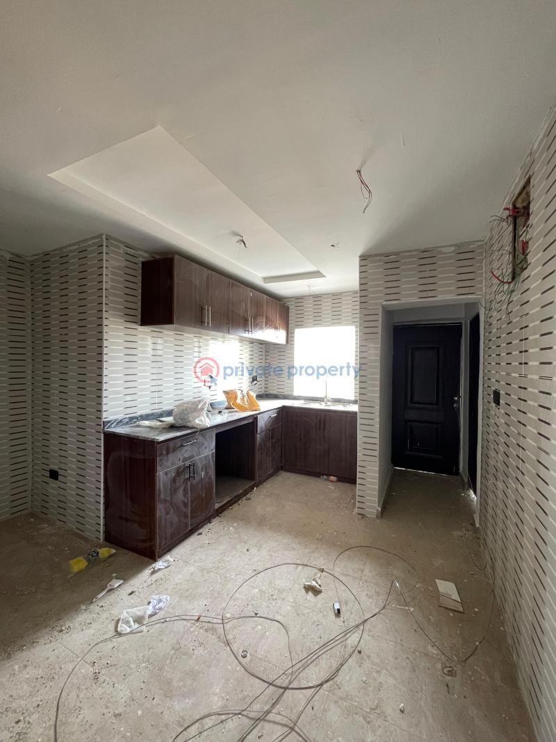 3 bedroom Flat & Apartment For Sale Yaba Lagos - 2