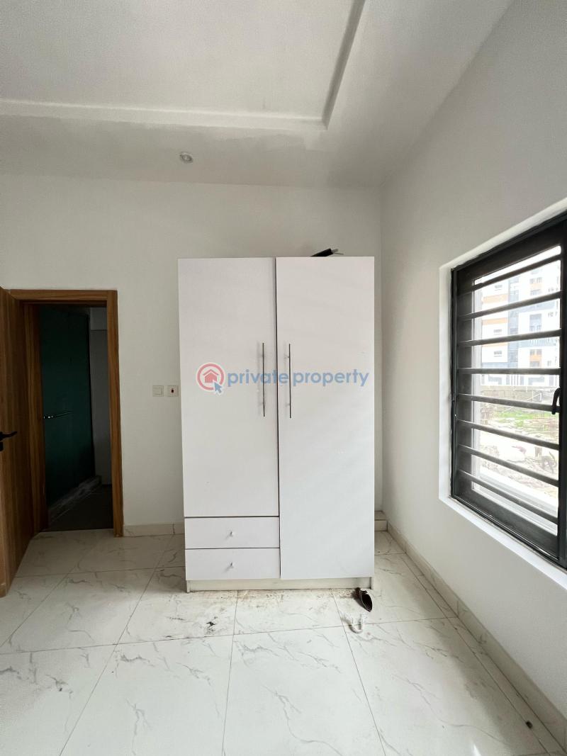 Contemporary  3 bedroom in lekki phase 1 suitable for investment - 7 3 bedroom Shared Apartment For Sale Lekki Phase 1 Lagos - 7