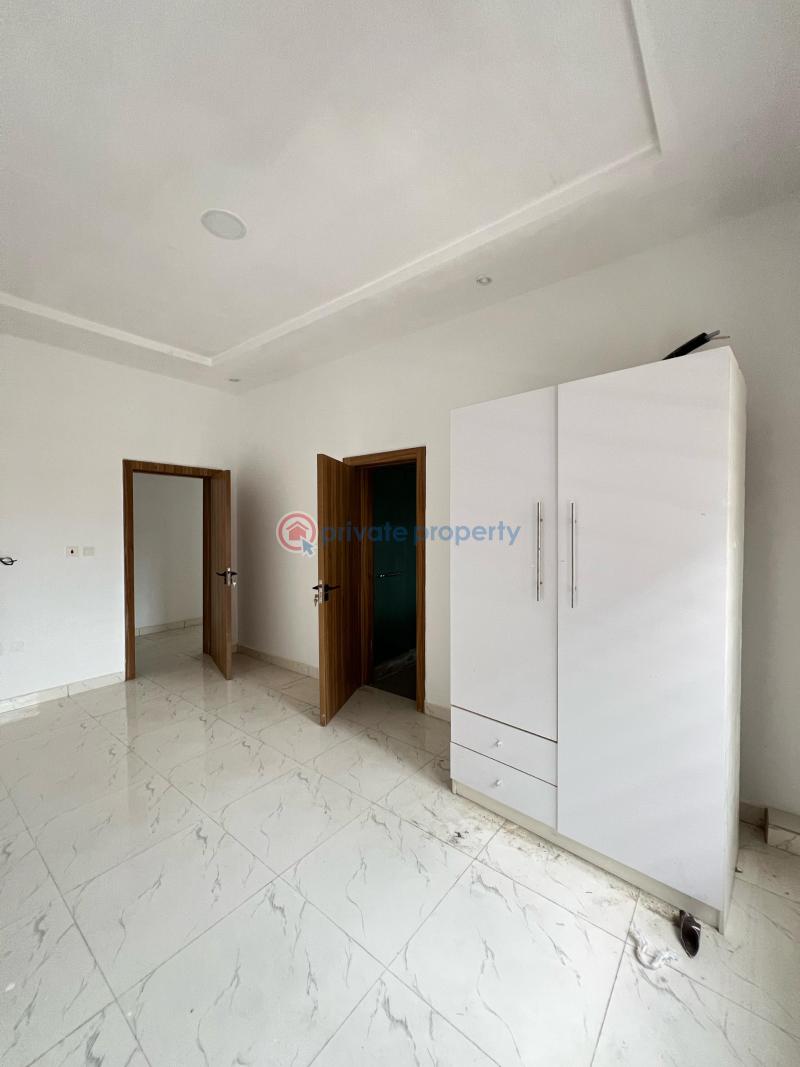 Contemporary  3 bedroom in lekki phase 1 suitable for investment - 6 3 bedroom Shared Apartment For Sale Lekki Phase 1 Lagos - 6